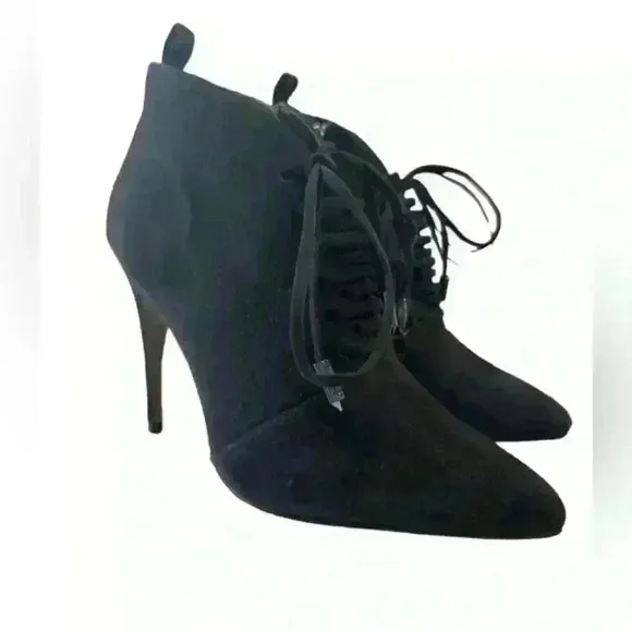 Reiss Suede Lace Up Boots Black Size 7.5 US, 38 EU Heel‎ 4” Booties with Box