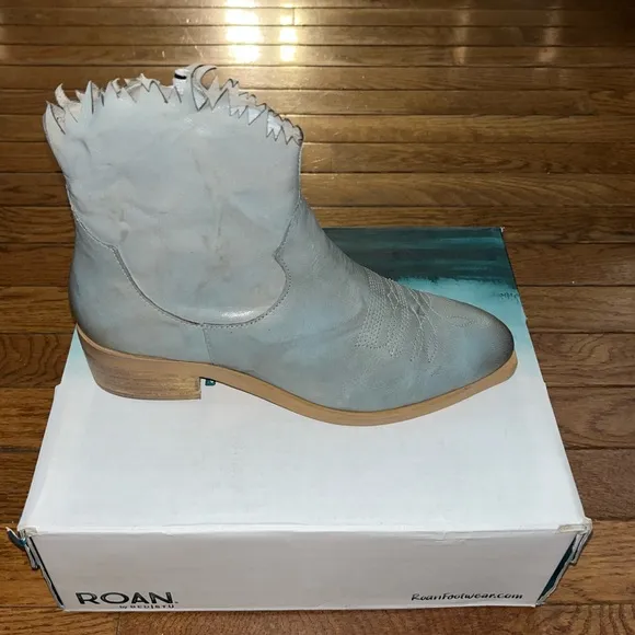 ROAN by Bed Stu Diabolical Ankle Boots Leather Alkaline Gray Women’s Size 7