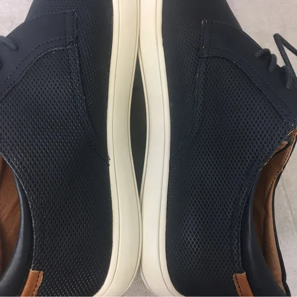 Robert Wayne Mens Lace Up Casual Shoes