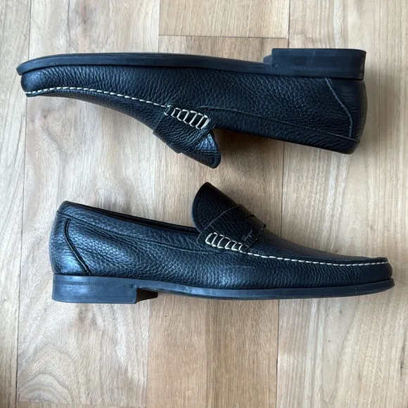 Salvatore Ferragamo Black Loafers Slip-On Elegance