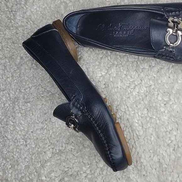 Salvatore ferragamo Ganachi navy leather driving loafers/shoes size 7