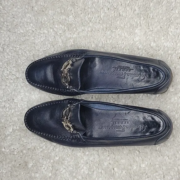 Salvatore ferragamo Ganachi navy leather driving loafers/shoes size 7