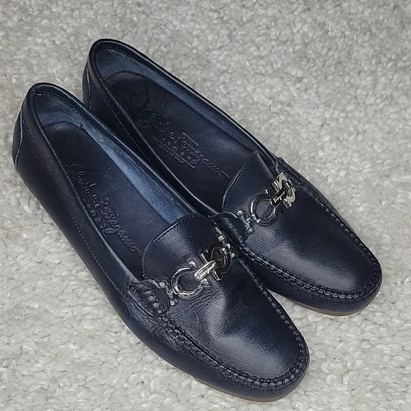 Salvatore ferragamo Ganachi navy leather driving loafers/shoes size 7