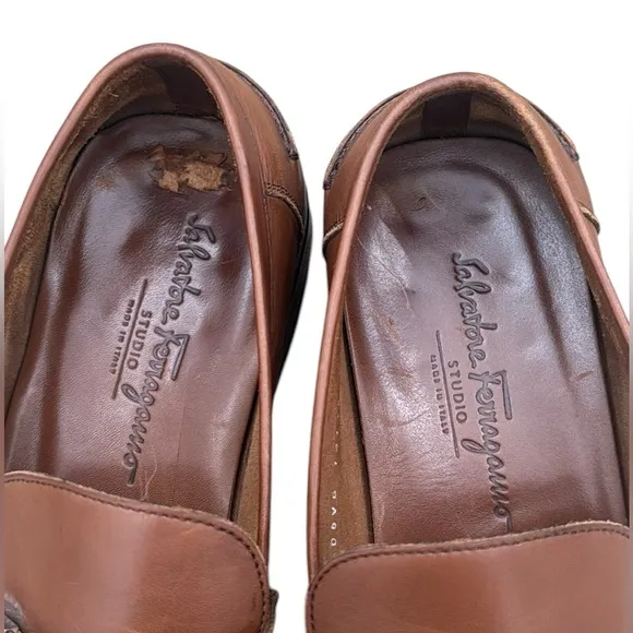 Salvatore Ferragamo mens brown Leather Dress Loafers Sz 10 1/2