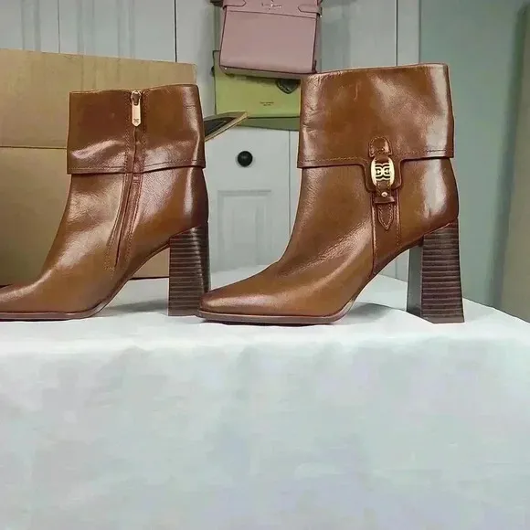 Sam Edelman brown leather boots size 6M