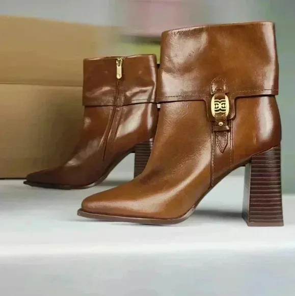 Sam Edelman brown leather boots size 6M