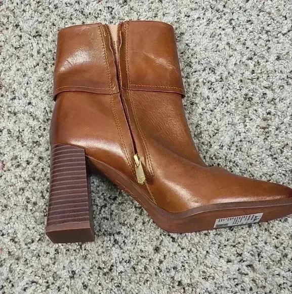 Sam Edelman brown leather boots size 6M