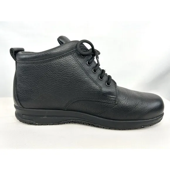 SAS Alpine Ankle Boots Women's Size 9.5 M Black Leather Non Slip Shoes Bootie