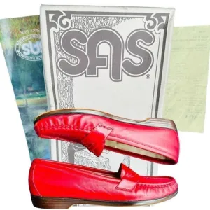 SAS Tripad Comfort Shoes Made In USA Vintage Wink Red Leather Penny Loafers Slip