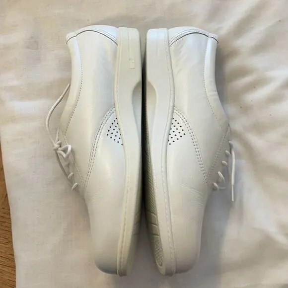 SAS TRIPAD COMFORT SHOES.  NEW