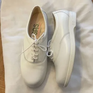 SAS TRIPAD COMFORT SHOES.  NEW