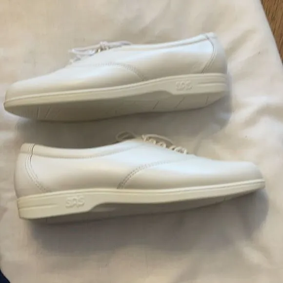 SAS TRIPAD COMFORT SHOES.  NEW