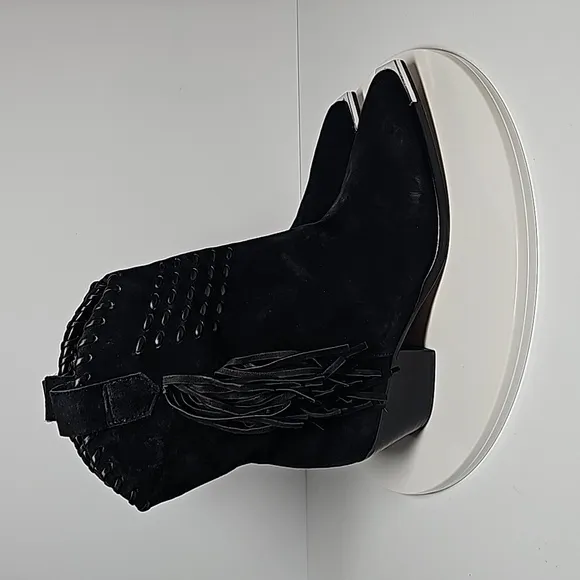 Schutz Alexxa Bootie Heeled Boots Pull-On Fringe Pointed Suede Western Black 5 B