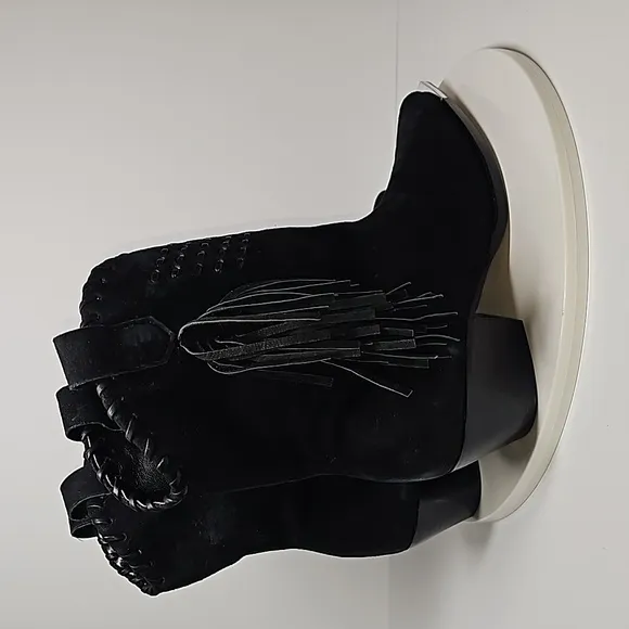 Schutz Alexxa Bootie Heeled Boots Pull-On Fringe Pointed Suede Western Black 8.5