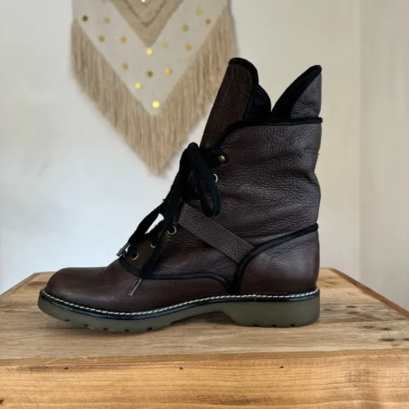 See By Chloe Leather Brown Black Trim Leather Brass Buckle Strap Combat Boot