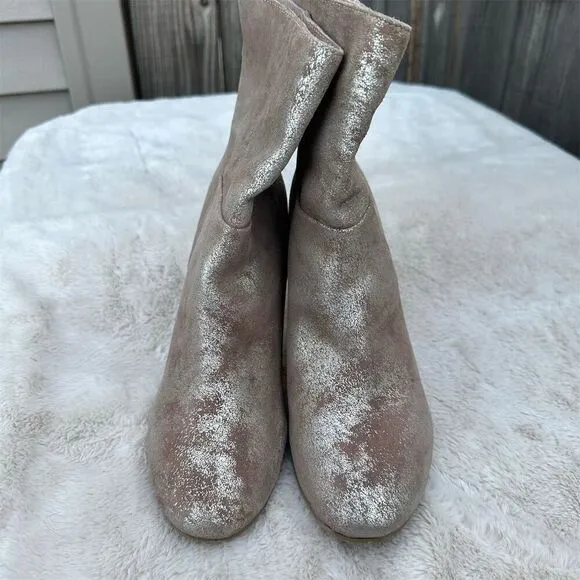 Seychelles Women's Gold Tassel Block Heel Ankle Boots Size 10