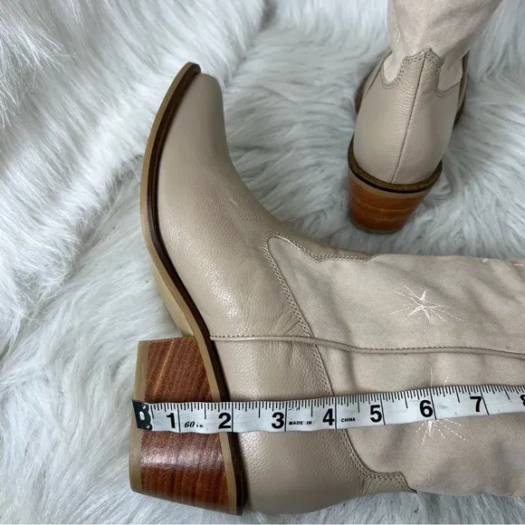 Silvia Cobos Women's Galaxy Stars Embroider Taupe Boots Western Size 8.5