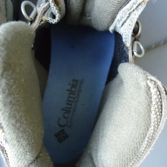 SIZE 7. Columbia suede leather ladies casual hiking boots
