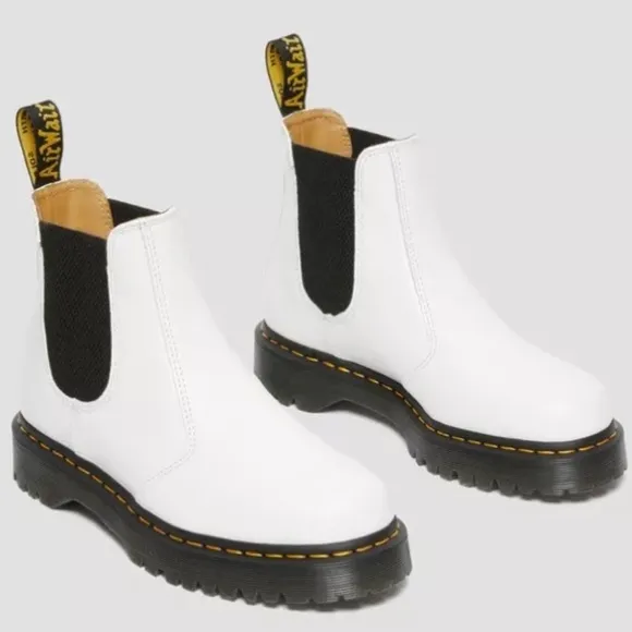 SMOOTH LEATHER PLATFORM CHELSEA BOOTS