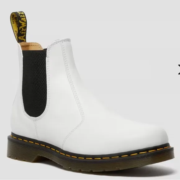 SMOOTH LEATHER PLATFORM CHELSEA BOOTS