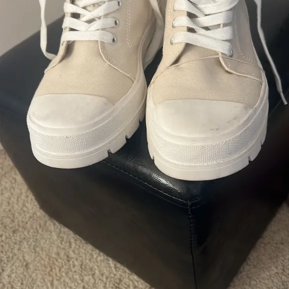 Soda canvas size 9 chunky boots y2k