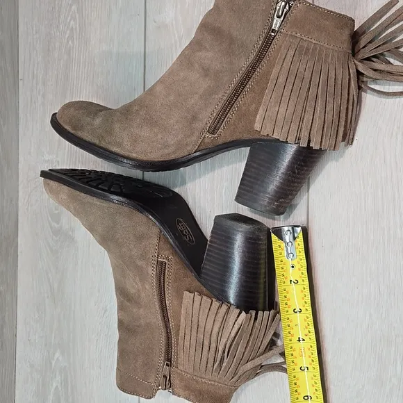 Sofft Women Fringe Suede Ankle Boots  Shoes 9.5M