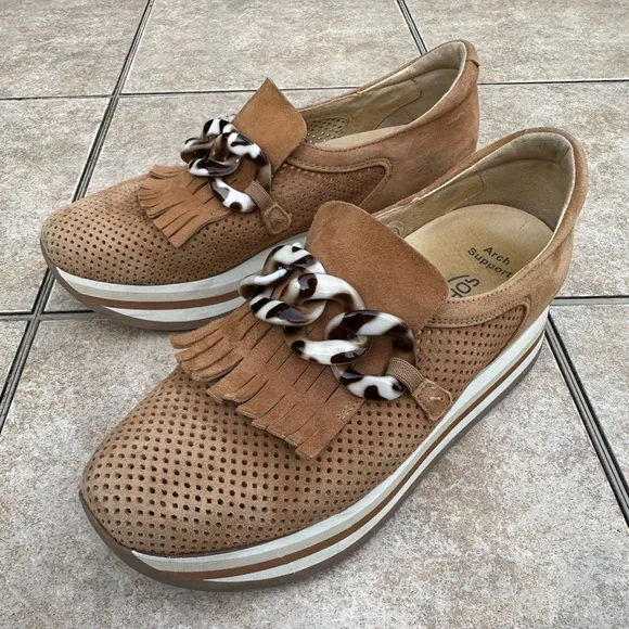 Softwaves Women's Caddie Cognac Suede