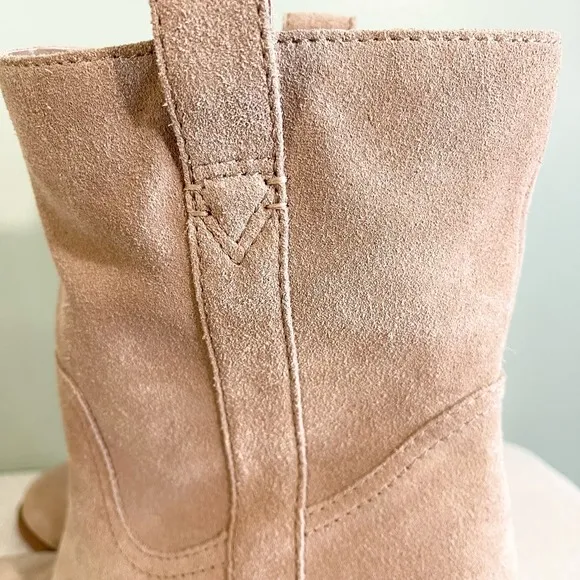 Sole Society Tan Suede Leather Slip On Block Heel Rachill Boots Size 9 NWT