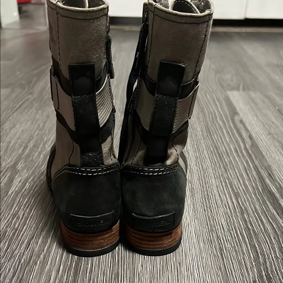 Sorel Black and Gray Combat Moto Boots with Sturdy Design
