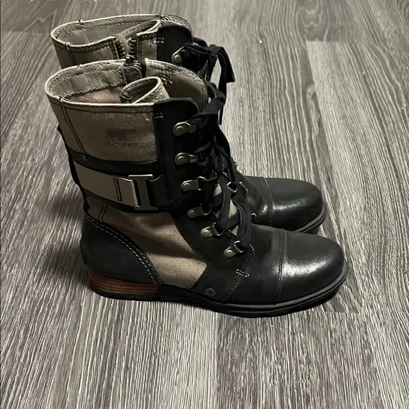 Sorel Black and Gray Combat Moto Boots with Sturdy Design
