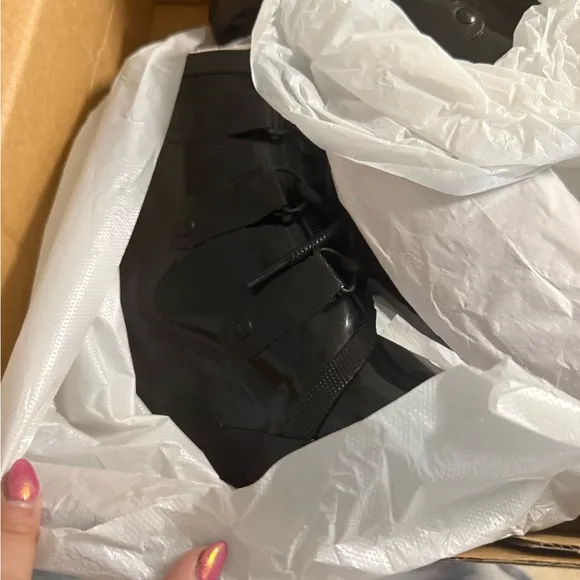 Sorel Black Winter Rain Boots with Glossy Finish