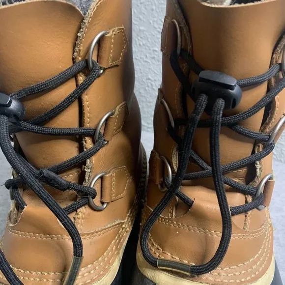Sorel Caribou Snow Shoes Women Size 5 Waterproof Sherpa Cuff Non Slip