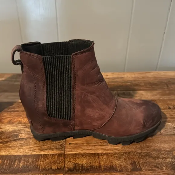 Sorel Joan of Arc Chelsea Wedge Boots, Booties, Brown, Size 8.5