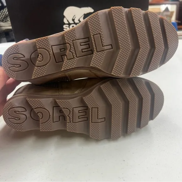 Sorel Joan of Arctic Wedge II Chelsea Boots - Ash Brown (Size 7.5 US)​
