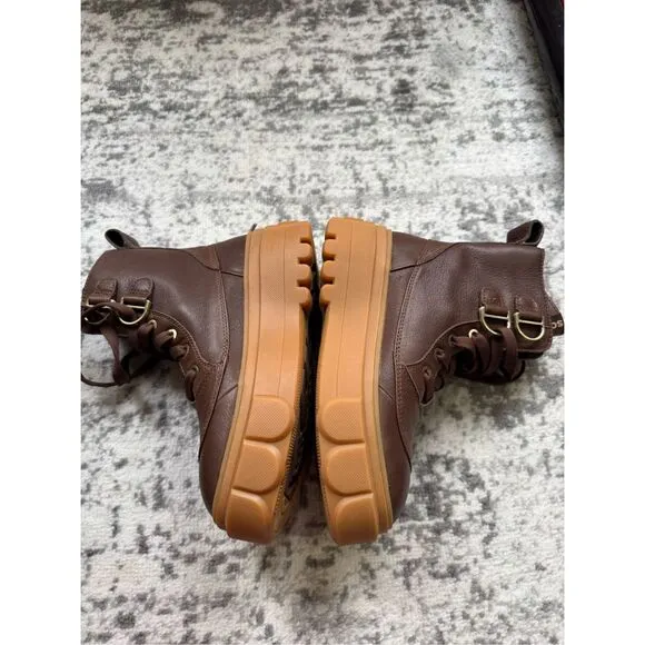 SOREL NWOB Caribou X Lace WP Leather Platform Boot