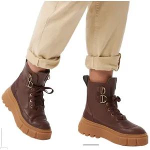SOREL NWOB Caribou X Lace WP Leather Platform Boot