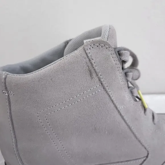 SOREL Out N About II Wedge Boots US 10