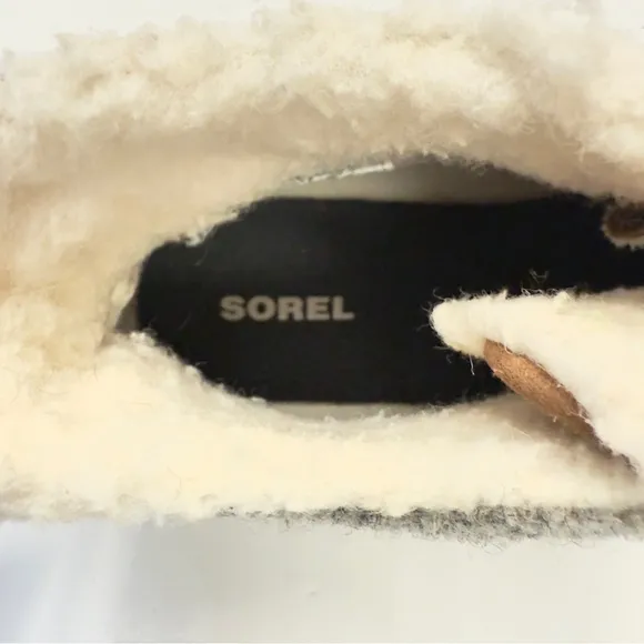Sorel Out N About Plus Duck Waterproof Boots GrayTan Youth 4