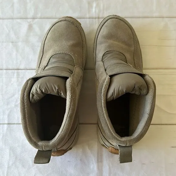 Sorel Out N About Plus Waterproof Boots Size 8
