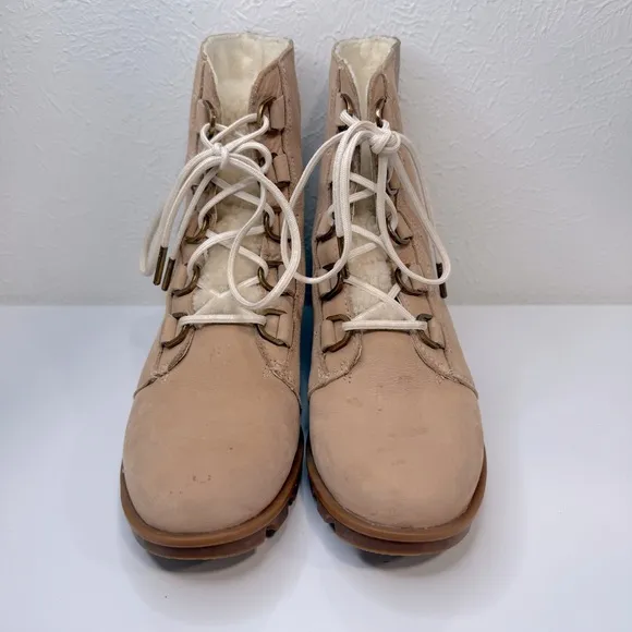 SOREL Phoenix Short Lace Lux Boots, Size 7.5