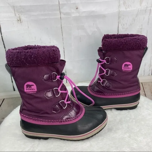 Sorel purple winter boots 6