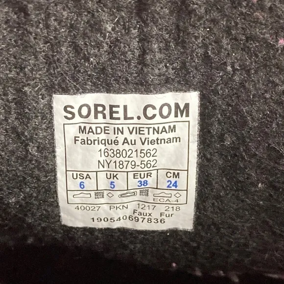 Sorel purple winter boots 6