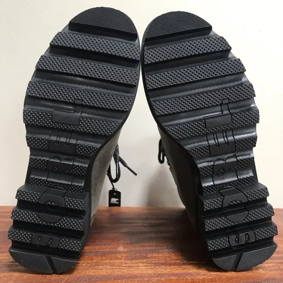 Sorel Quarry Phoenix Short Lace Boot Size 5