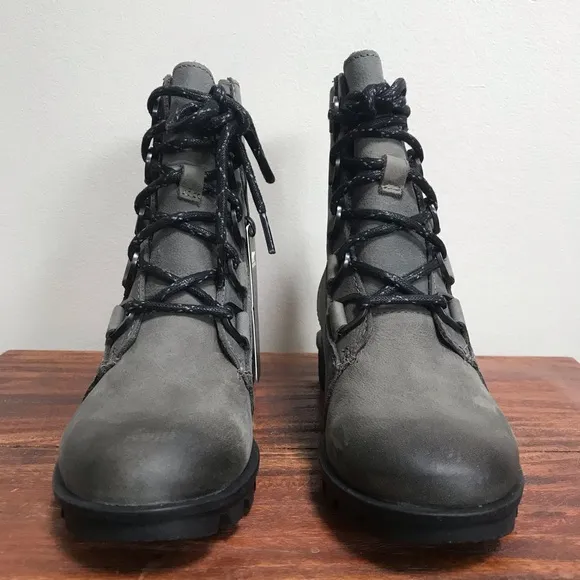 Sorel Quarry Phoenix Short Lace Boot Size 5