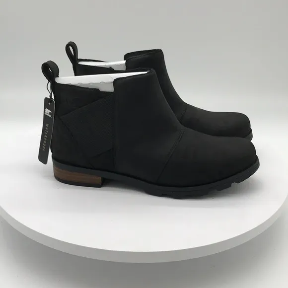 Sorel womens boots size 8.5 US