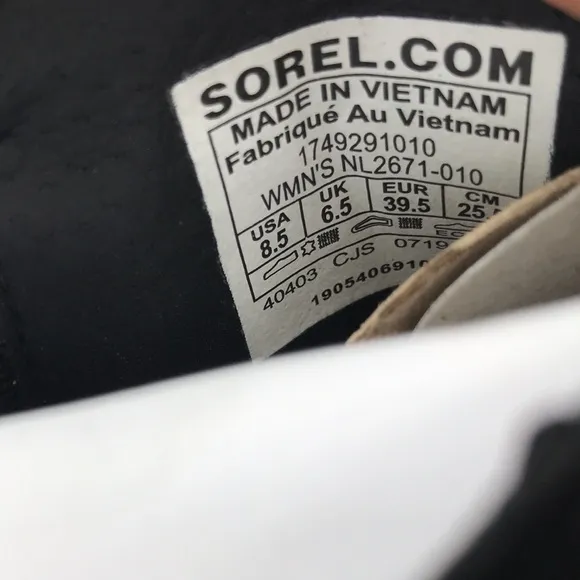 Sorel womens boots size 8.5 US