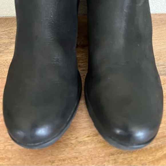 Sorel Women's Joan of Arctic Wedge II Buckle Boots Size 10.5