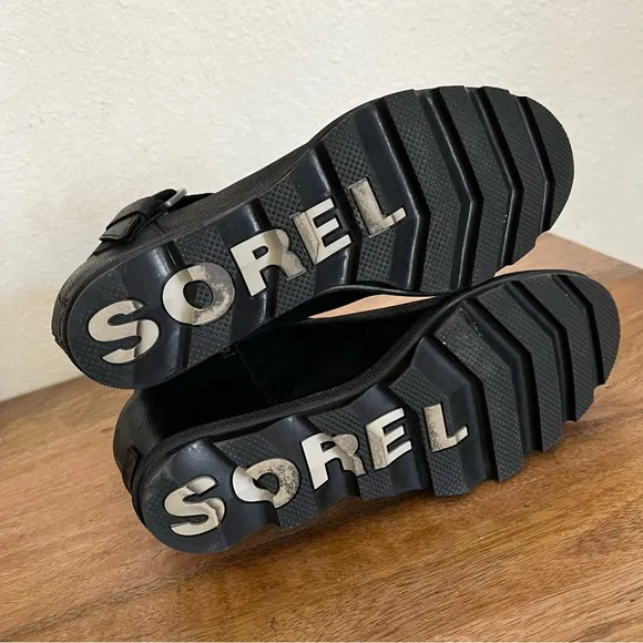 Sorel Women's Joan of Arctic Wedge II Buckle Boots Size 10.5