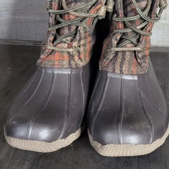 Sperry Women's Saltwater Plaid Duck Pull On Boots