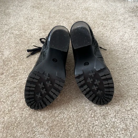 Steve Madden Black Combat Booties Size 6